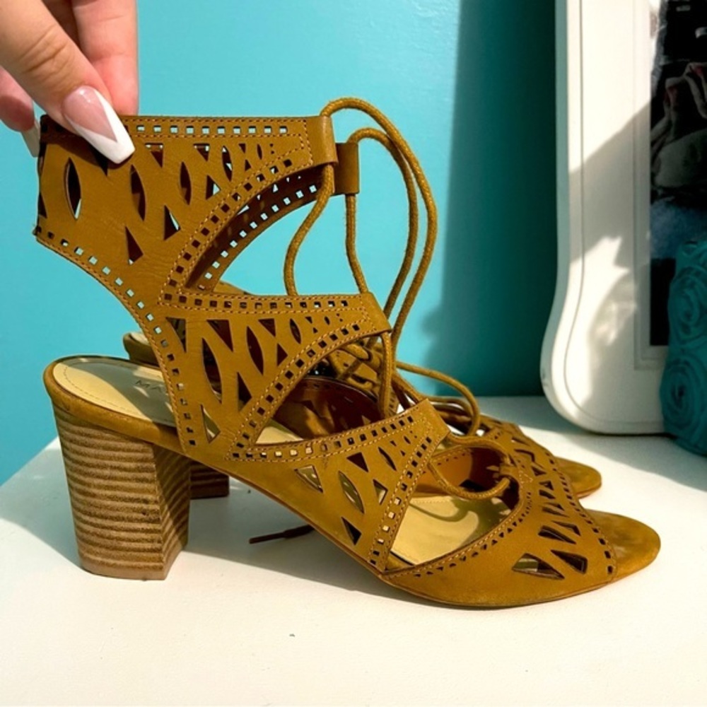 Marc Fisher Rio Maple Strappy Laser Cut Dress Sandal | Size 8.5